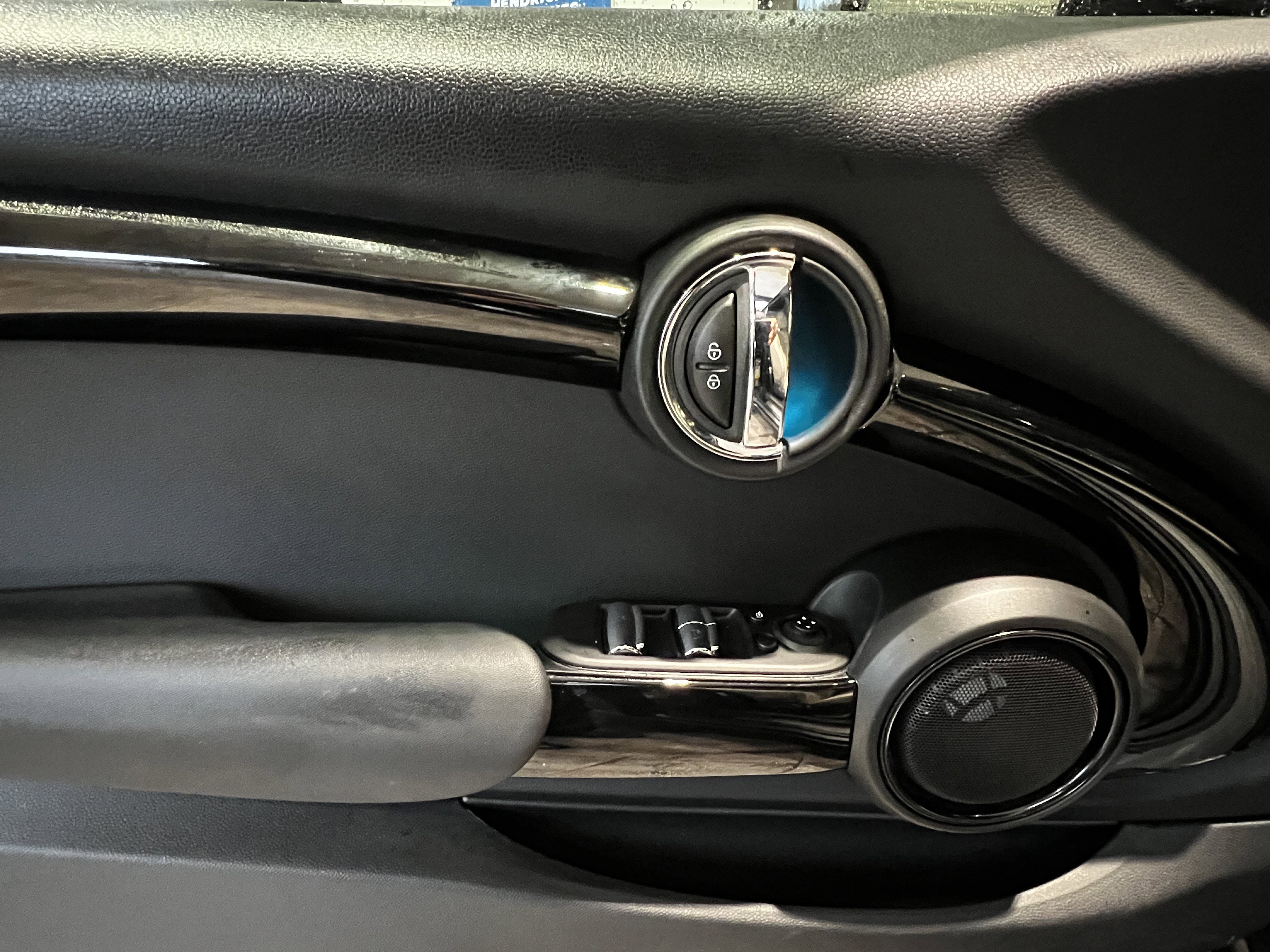 Used 2020 MINI Cooper Convertible image 13