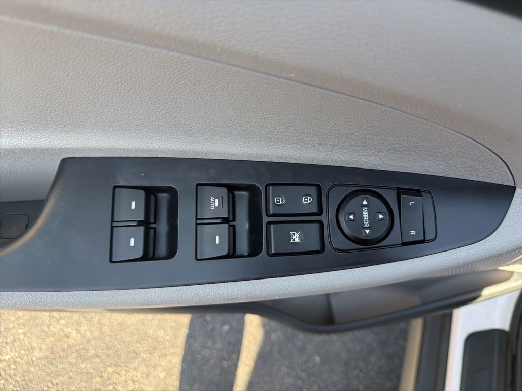 Used 2017 Hyundai Tucson SE image 23