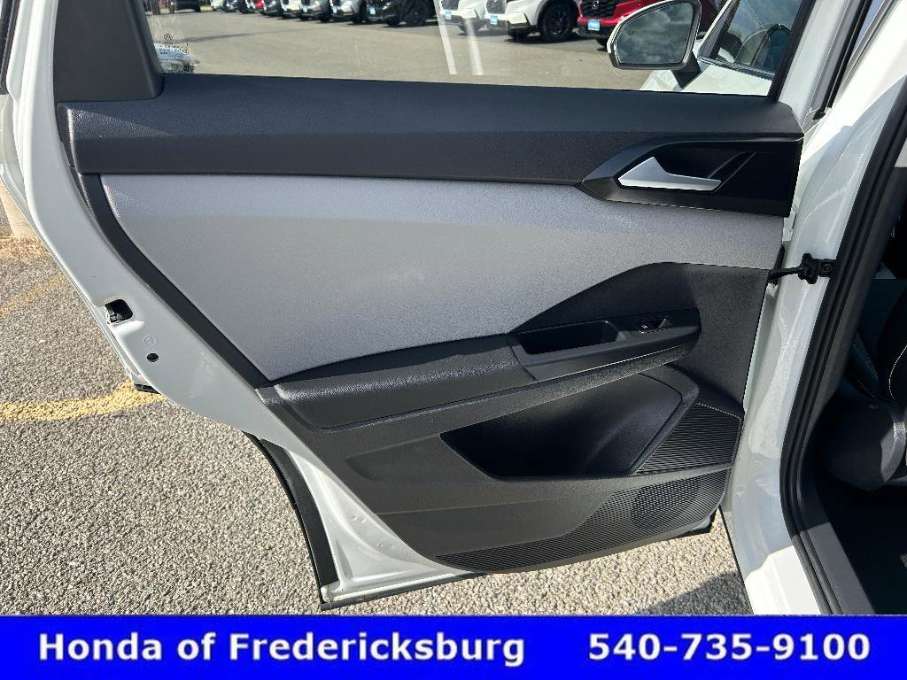 Used 2022 Volkswagen Taos SE AWD/4WD image 10