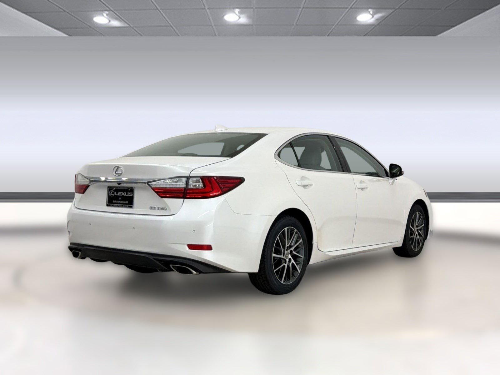 Used 2018 Lexus ES 350 w/ Luxury Package w/Wood Trim image 9