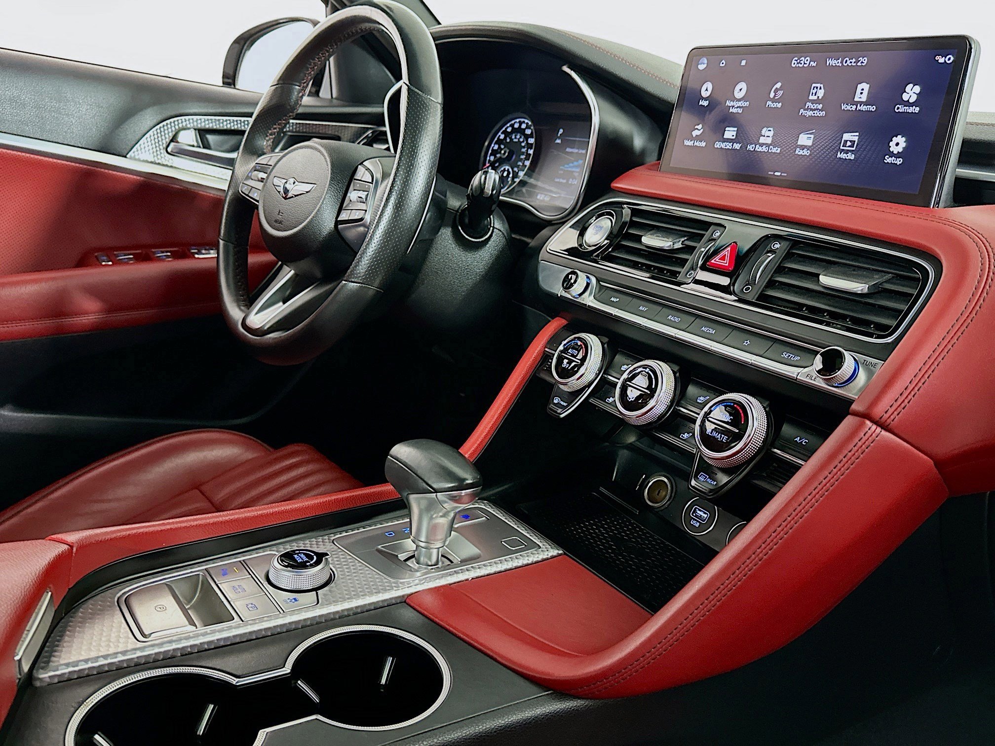 Used 2023 Genesis G70 2.0T w/ Sport Prestige Package image 30