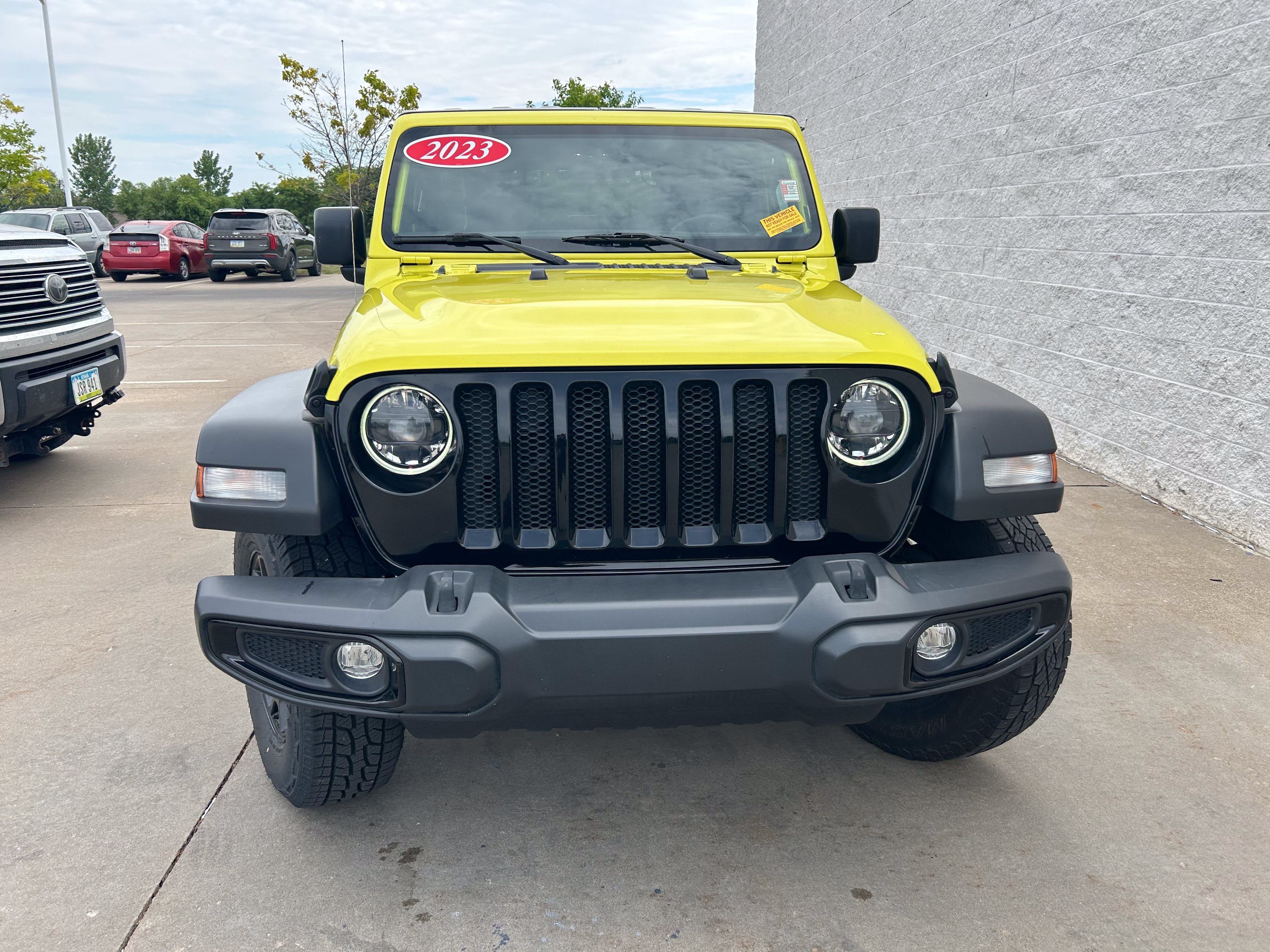 Used 2023 Jeep Wrangler Sport AWD/4WD image 2