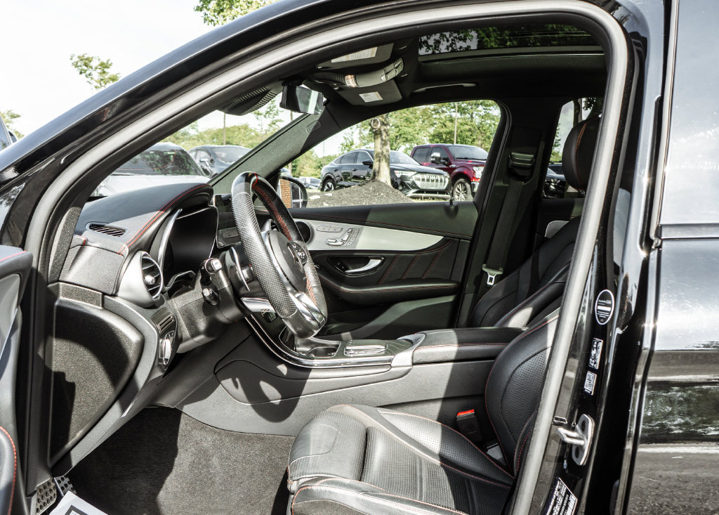 Used 2022 Mercedes-Benz GLC 43 AMG 4MATIC image 25