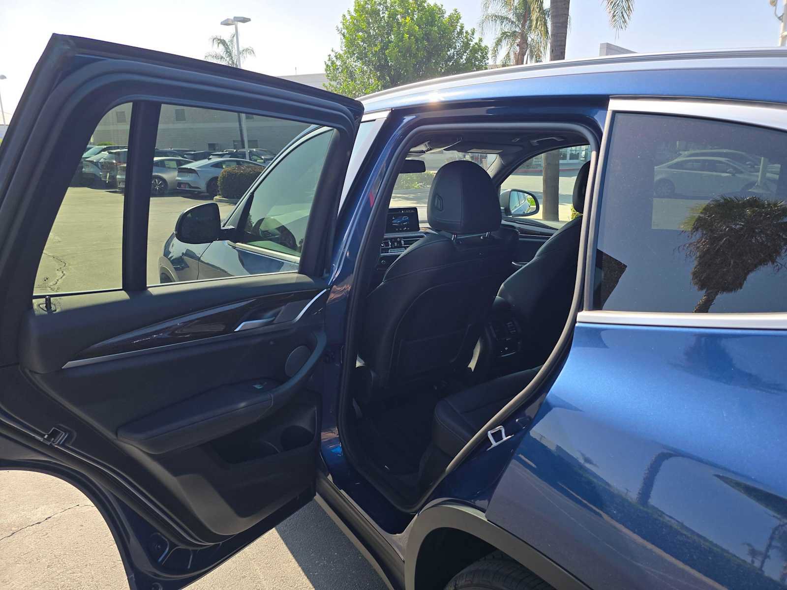 Used 2024 BMW X3 xDrive30i w/ Premium Package AWD/4WD image 15