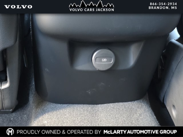 New 2026 Volvo XC60 B5 Plus w/ Climate Package AWD/4WD image 18