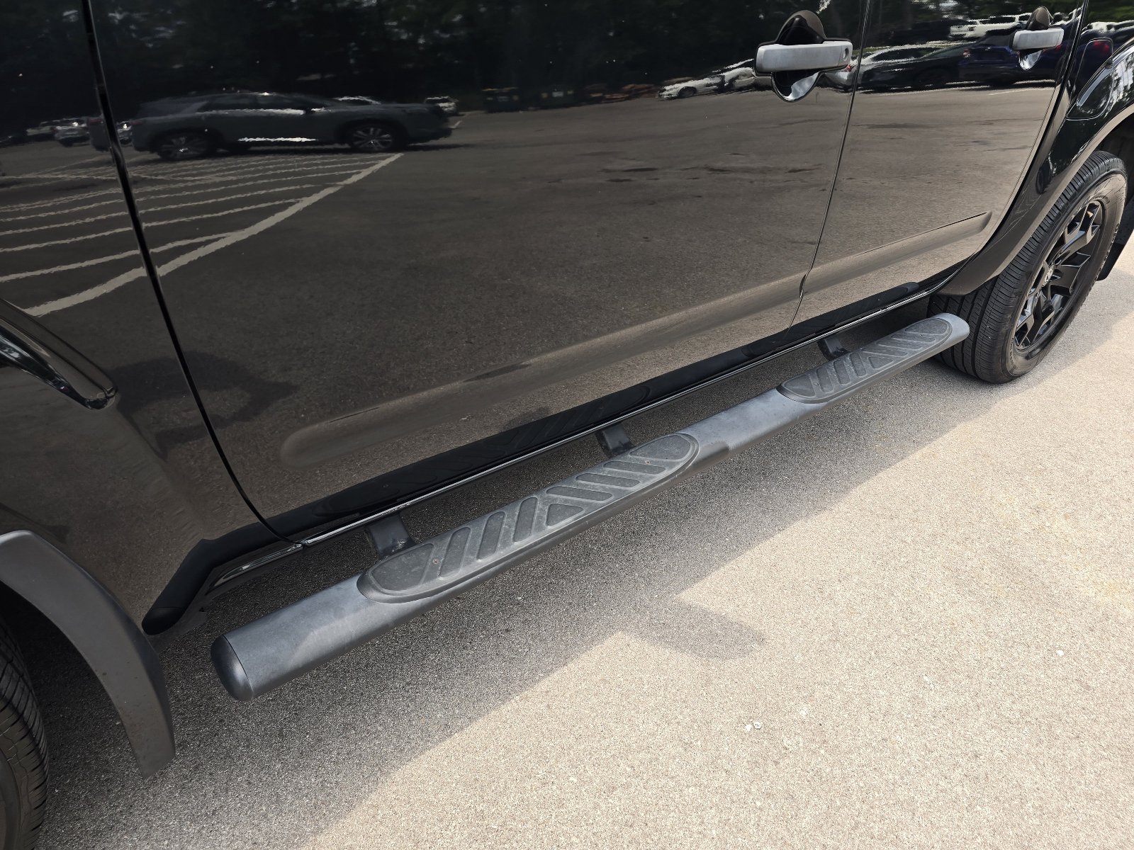 Used 2021 Nissan Frontier SV w/ Midnight Edition Floor Mats AWD/4WD image 11