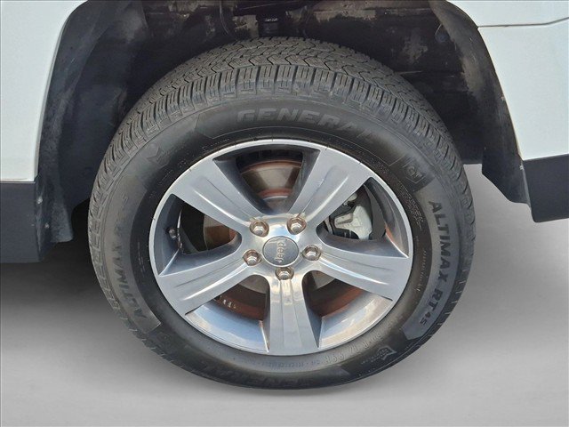 Used 2016 Jeep Patriot High Altitude AWD/4WD image 21
