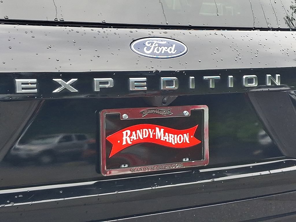 Used 2025 Ford Expedition Max Active AWD/4WD image 31