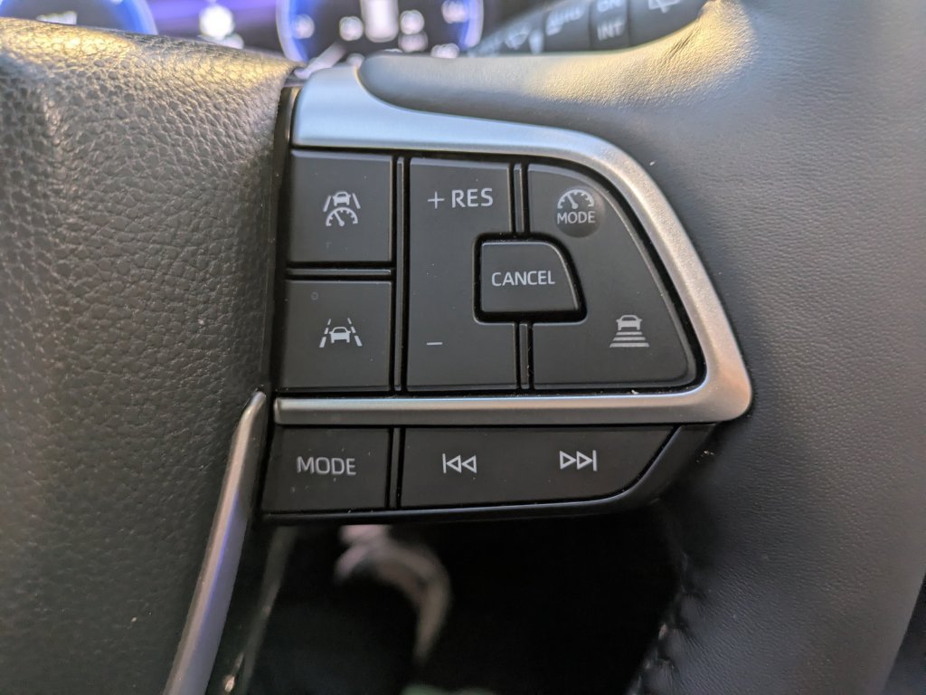 Used 2025 Toyota Grand Highlander AWD Hybrid image 25