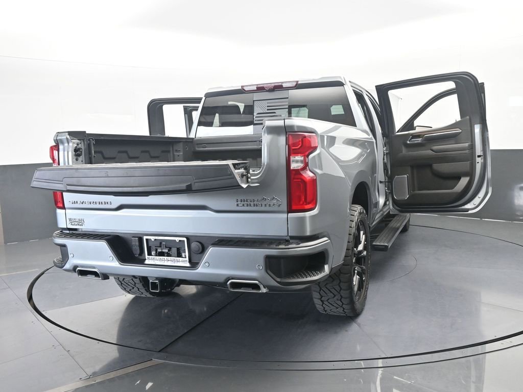 Used 2024 Chevrolet Silverado 1500 High Country w/ Technology Package image 95