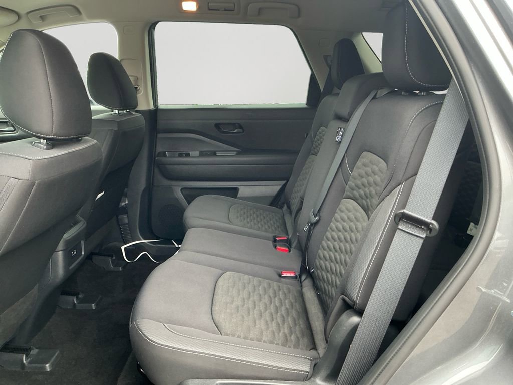 Used 2024 Nissan Pathfinder S w/ Cargo Package image 14