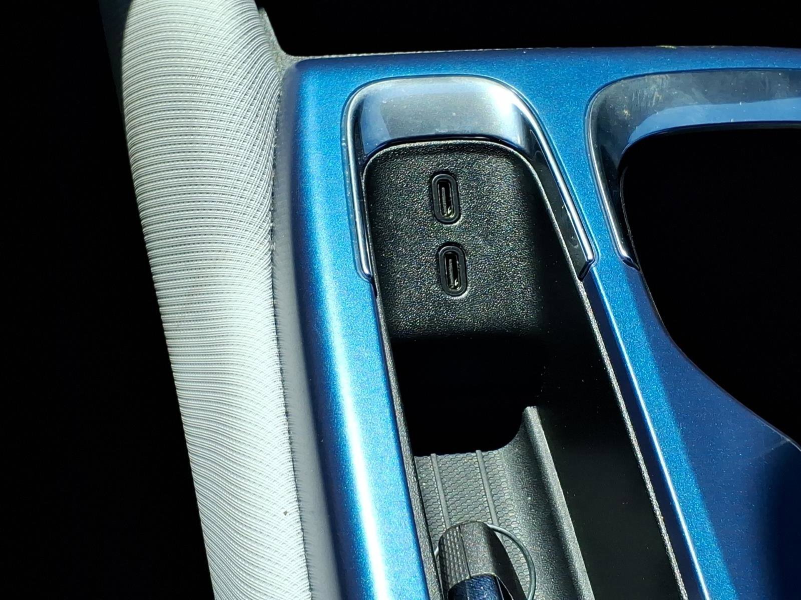 Used 2025 Chevrolet Equinox EV LT FWD image 19