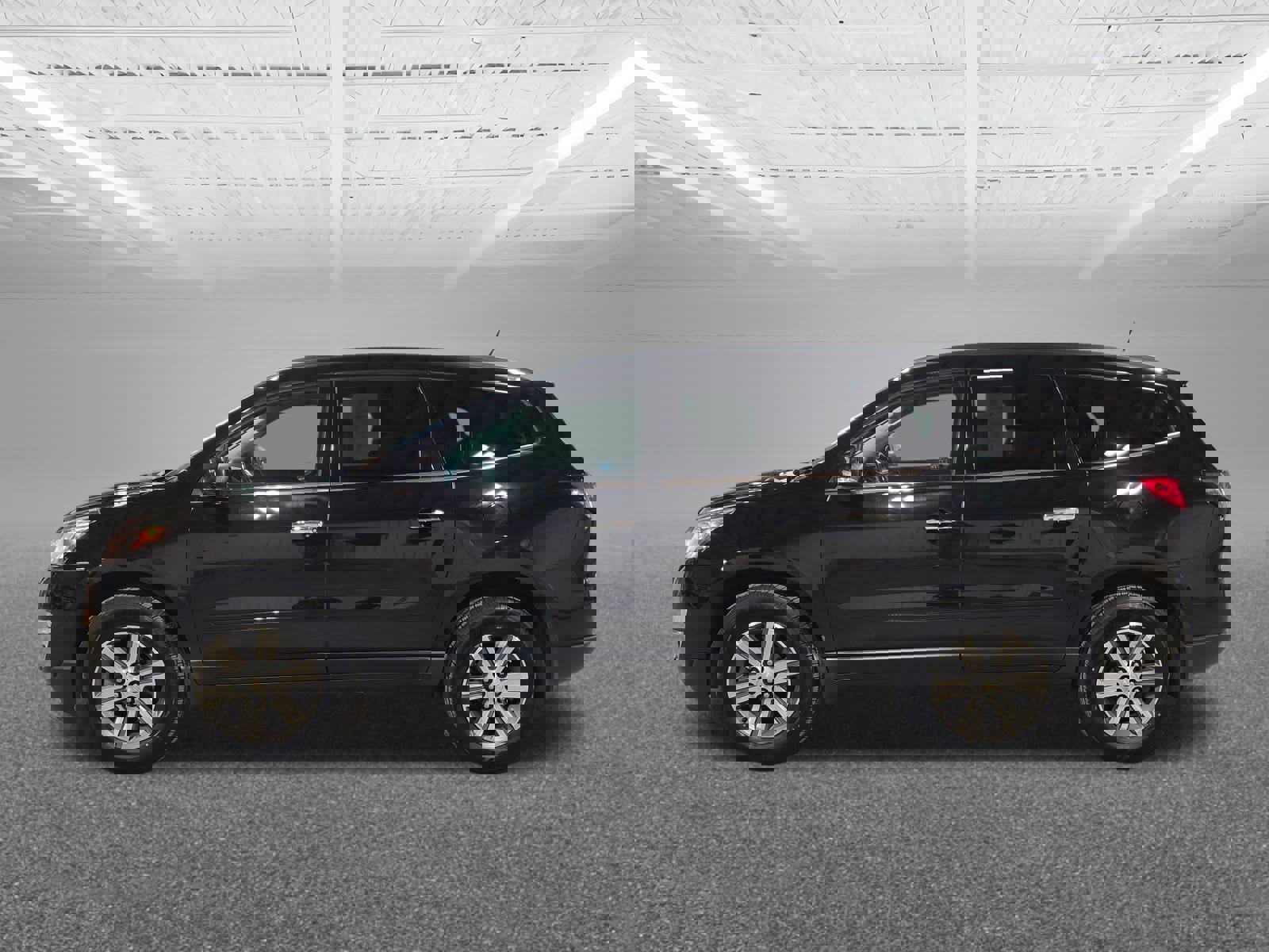 Used 2017 Chevrolet Traverse LT image 1