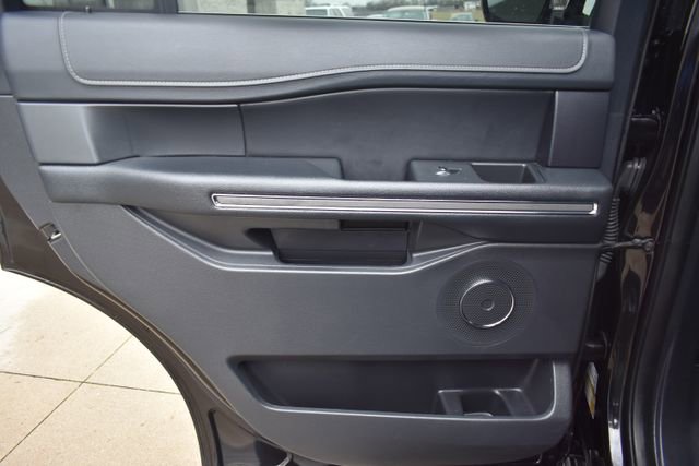 Used 2024 Ford Expedition XLT image 39