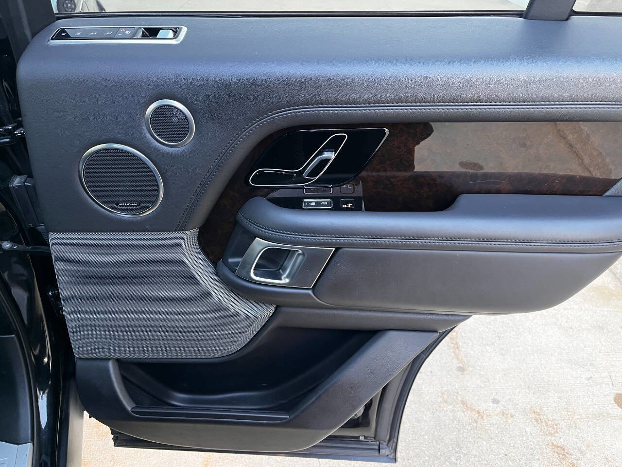 Used 2021 Land Rover Range Rover Westminster Edition image 24