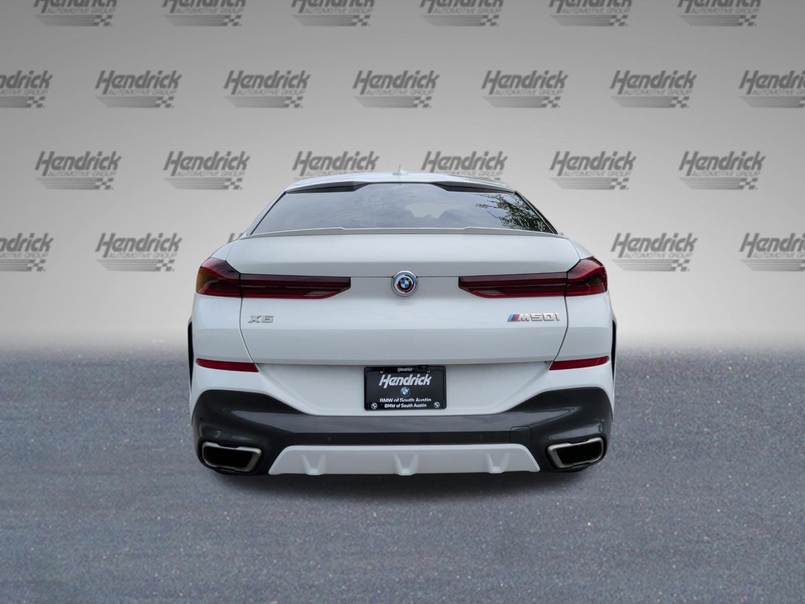 Used 2023 BMW X6 M50i w/ Executive Package image 8