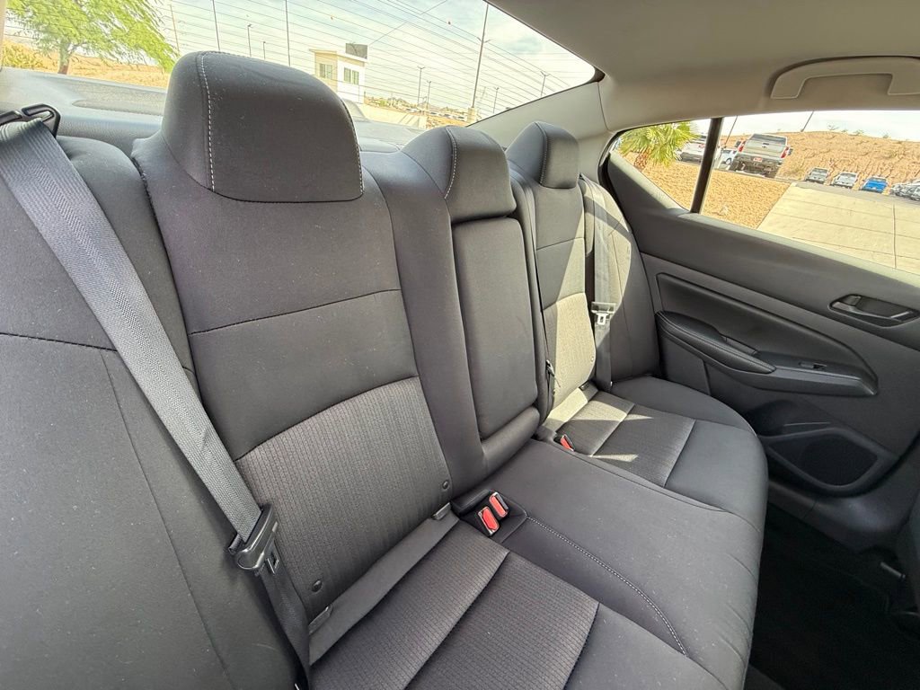 Used 2025 Nissan Altima 2.5 SV FWD image 16