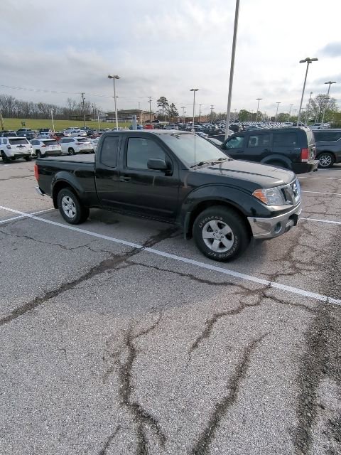 Used 2011 Nissan Frontier SV image 14
