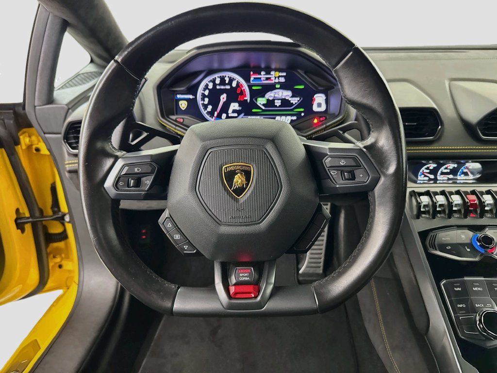 Used 2017 Lamborghini Huracan LP 580-2 RWD image 11