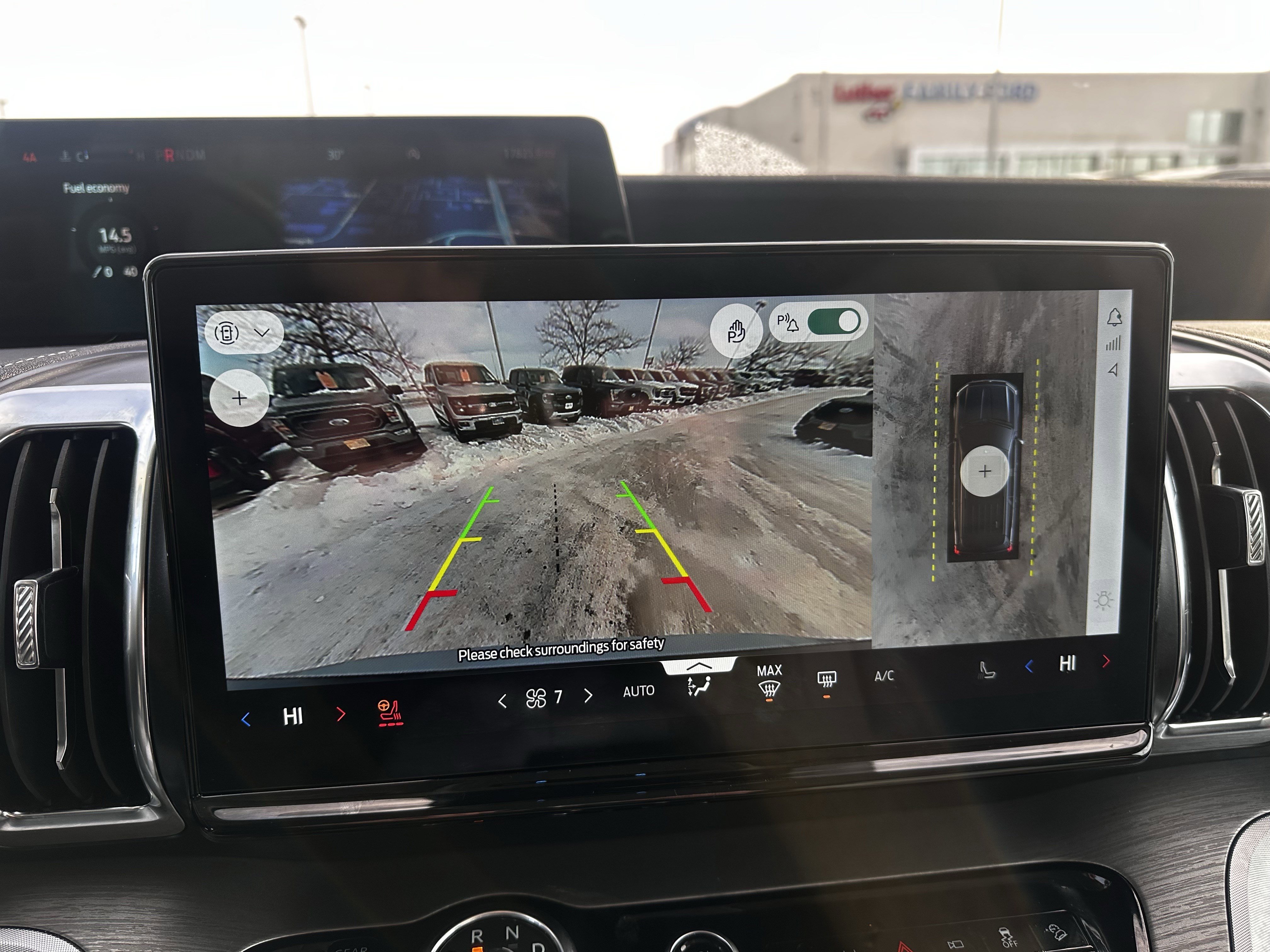 Certified 2025 Ford Expedition Platinum image 23