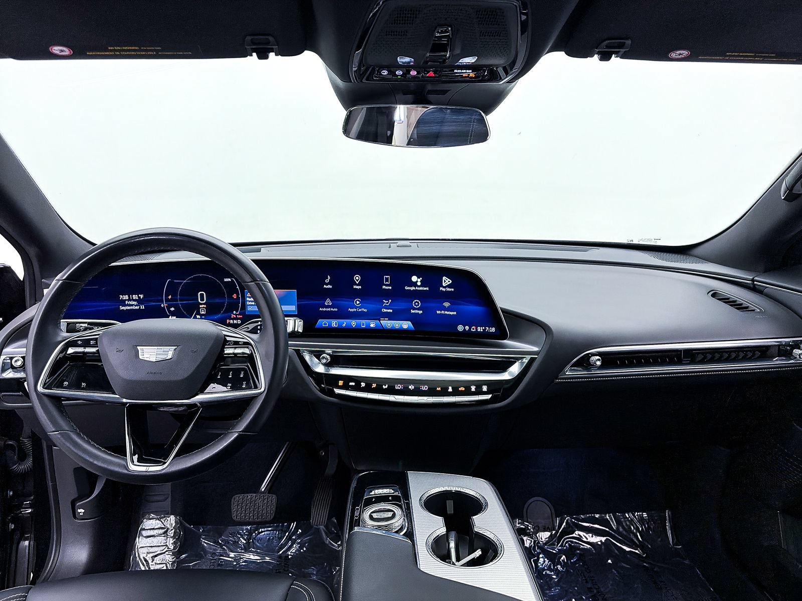 Used 2024 Cadillac Lyriq Tech RWD image 24