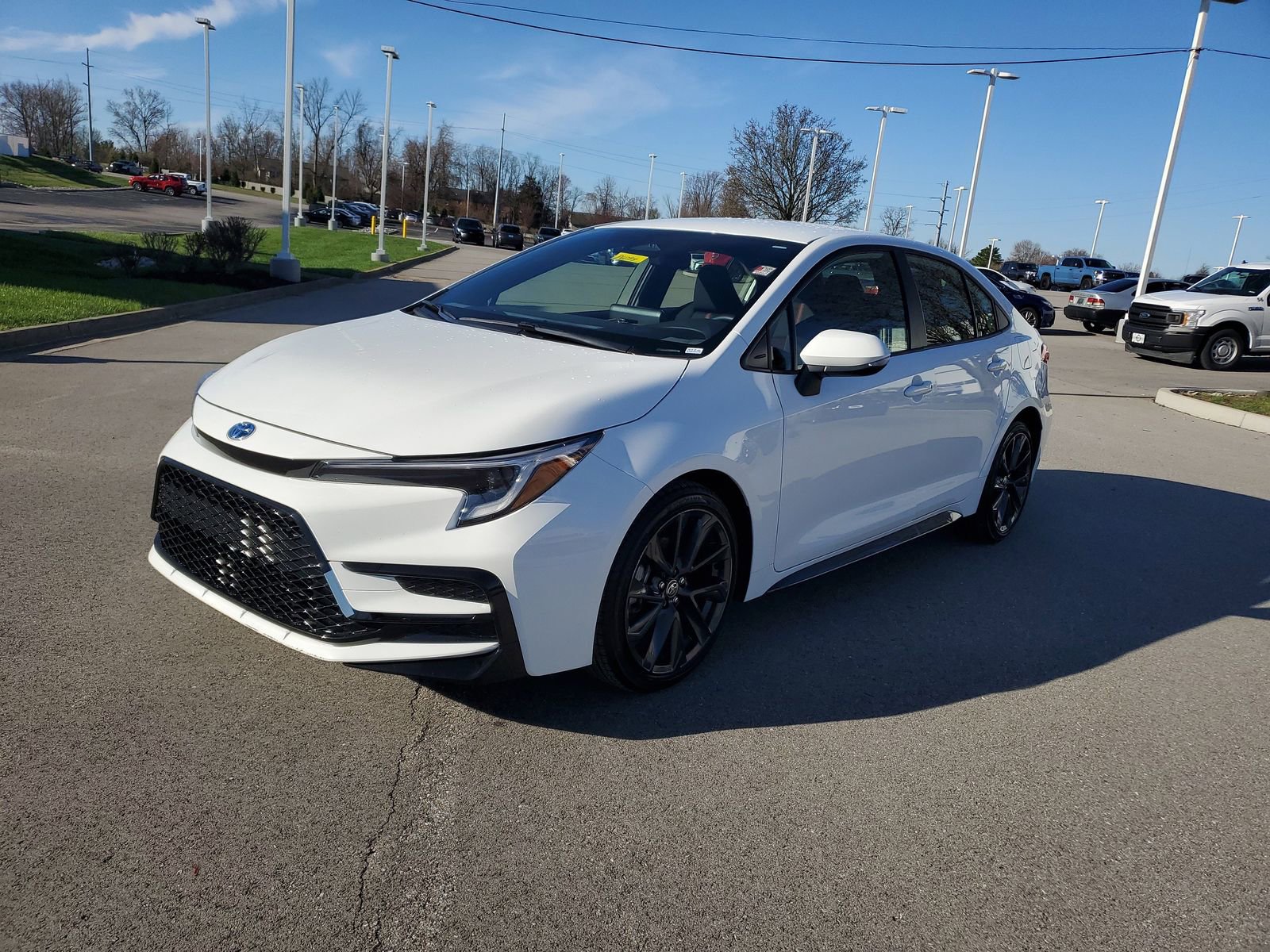 Certified 2025 Toyota Corolla SE image 2