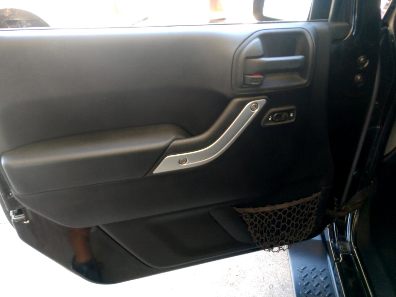 Used 2016 Jeep Wrangler Unlimited Sahara image 15