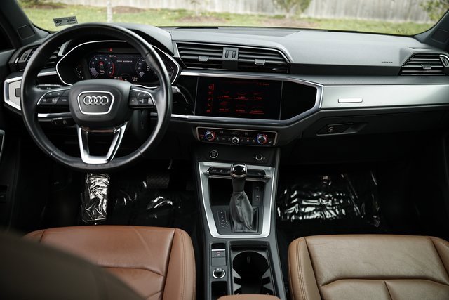 Used 2021 Audi Q3 2.0T Premium w/ Convenience Package image 27