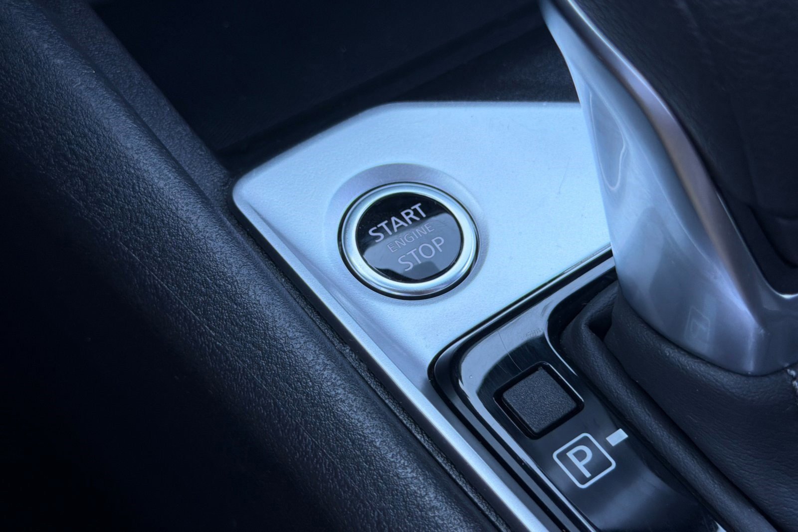 Used 2025 Nissan Altima 2.5 SV image 33