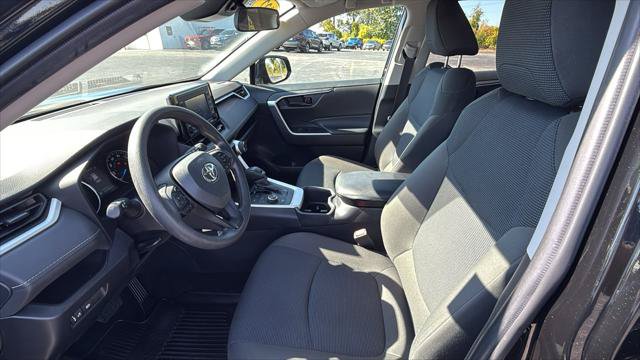 Certified 2022 Toyota RAV4 LE AWD/4WD image 30
