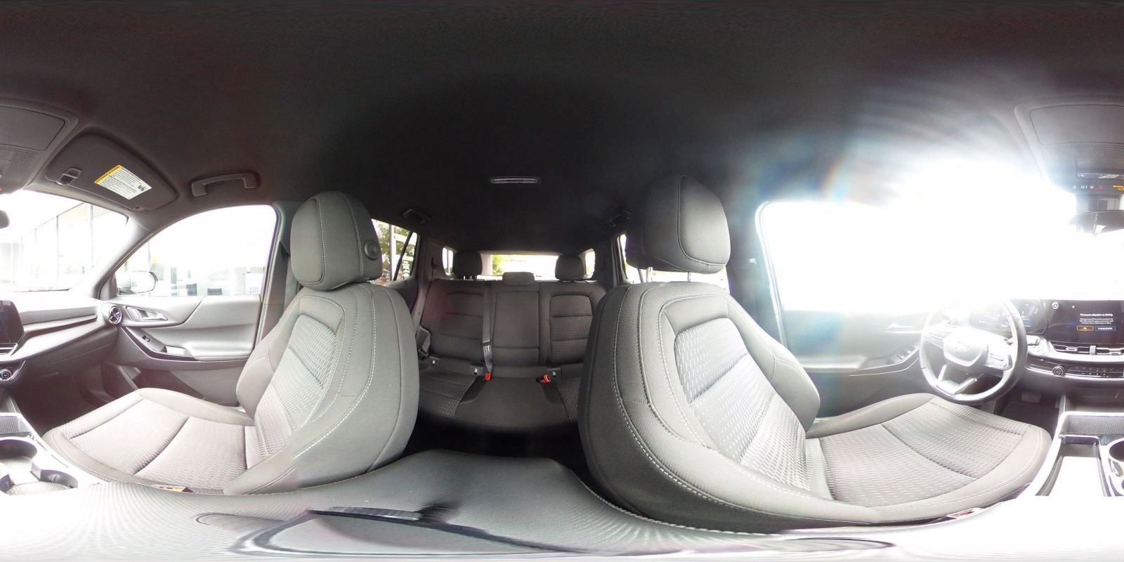 Used 2025 Chevrolet Equinox LT FWD image 44