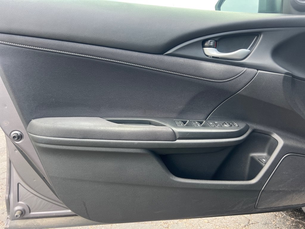 Used 2019 Honda Insight EX image 11