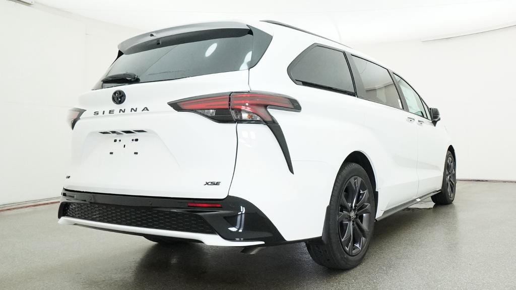 New 2026 Toyota Sienna XSE FWD image 27