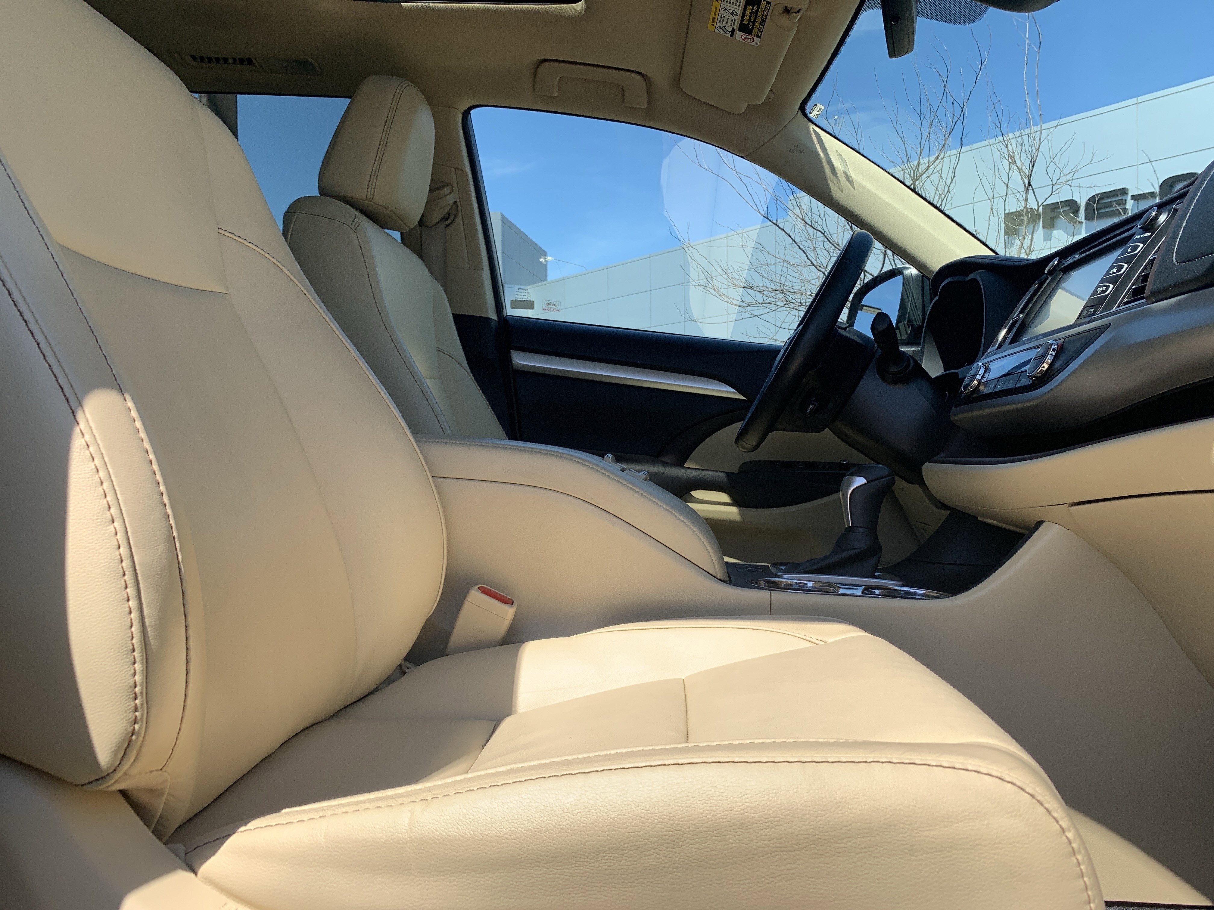 Used 2017 Toyota Highlander XLE image 35