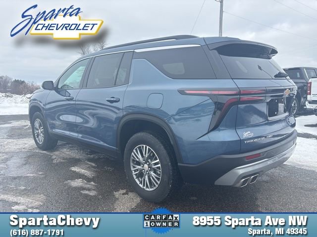 Used 2025 Chevrolet Traverse LT image 5
