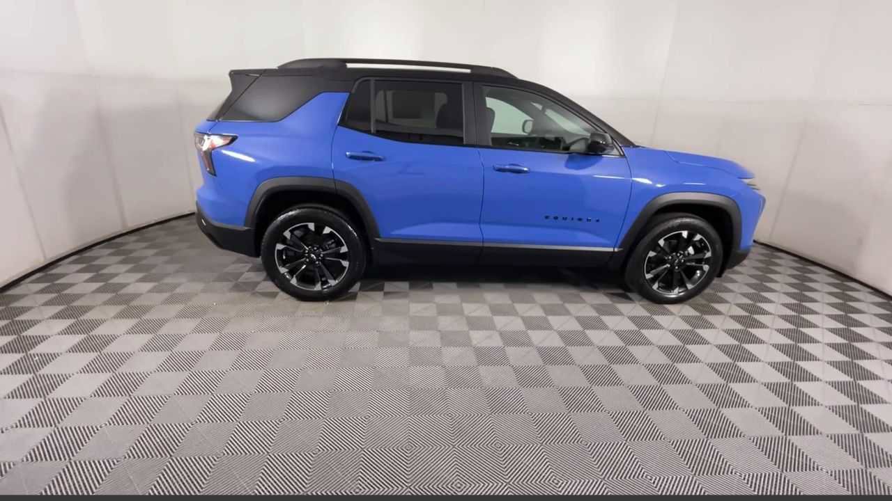 Certified 2025 Chevrolet Equinox RS w/ Safety and Technology Package image 17