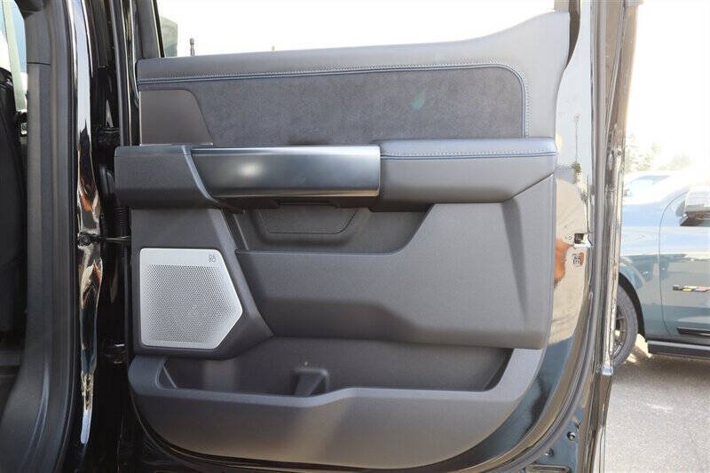 Used 2026 Ford F450 Platinum AWD/4WD image 31