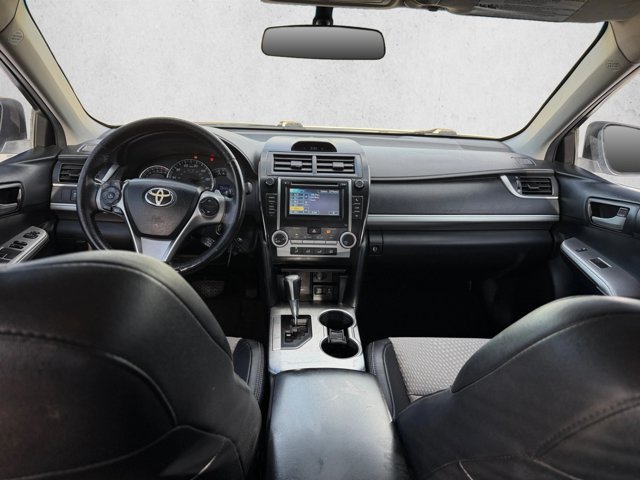 Used 2013 Toyota Camry SE FWD image 18