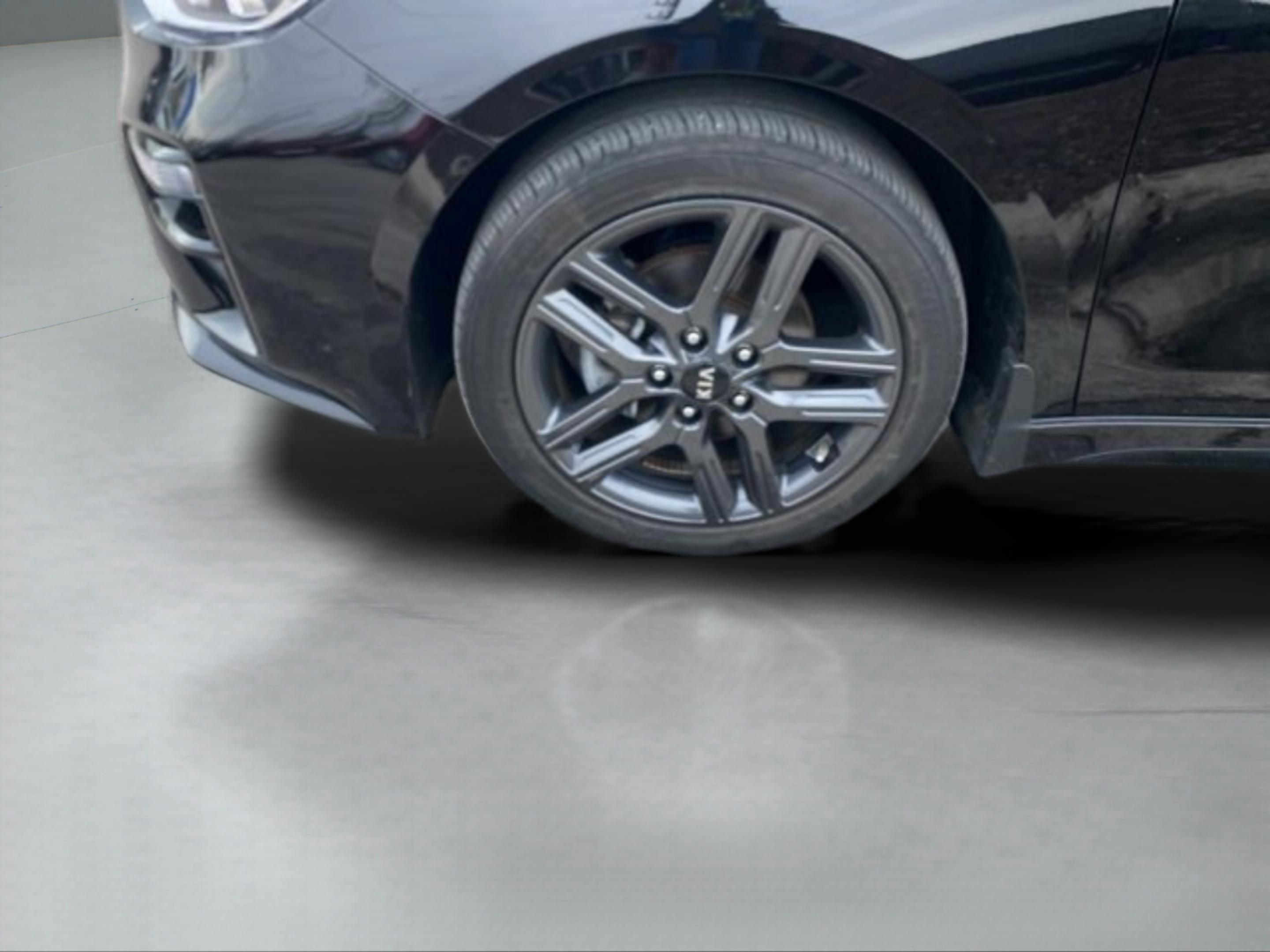 Used 2021 Kia Forte GT-Line image 11