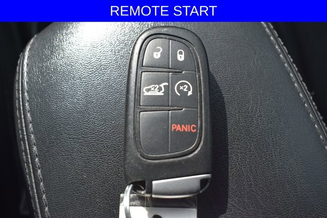 Used 2019 Jeep Cherokee Latitude Plus AWD/4WD image 4