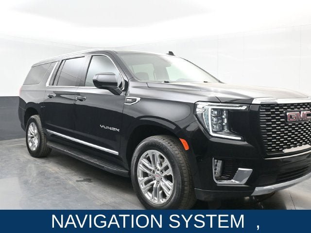 Used 2023 GMC Yukon XL SLT w/ Max Trailering Package AWD/4WD image 7