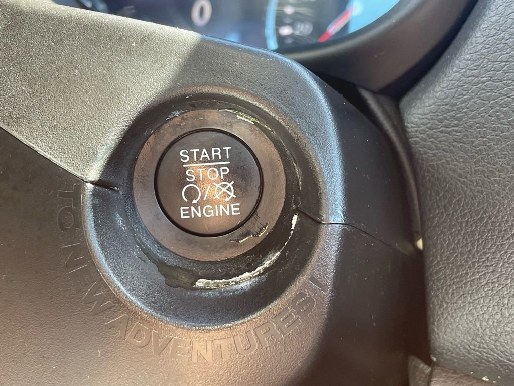 Used 2022 Jeep Renegade Trailhawk image 34