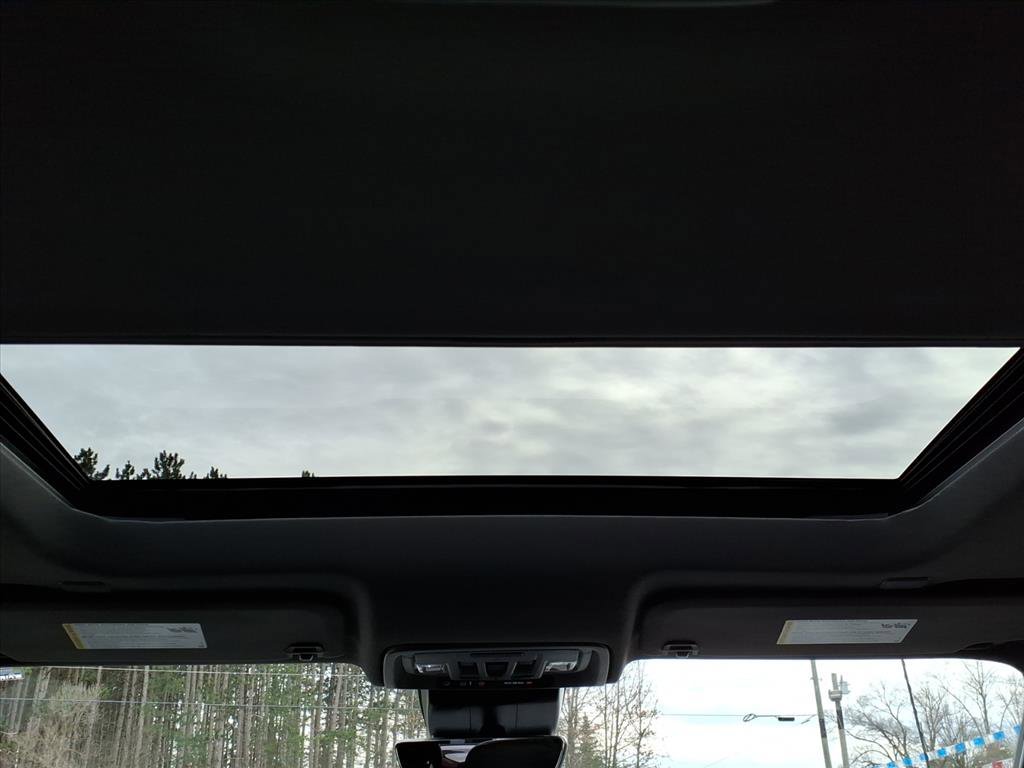 Used 2025 GMC Sierra 3500 Denali w/ Denali Reserve Package image 29