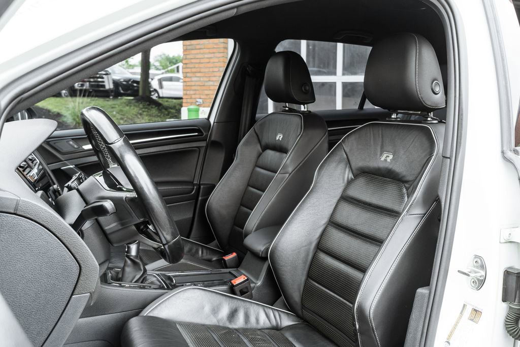 Used 2019 Volkswagen Golf R 4-Door AWD/4WD image 7