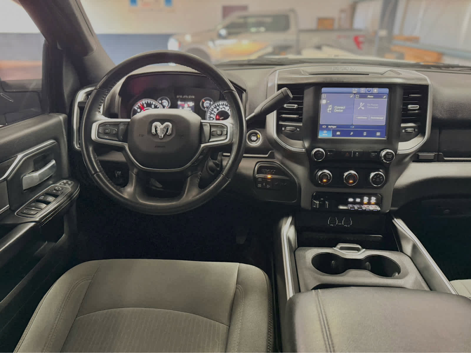 Used 2024 RAM 2500 Big Horn w/ Off Road Package image 18