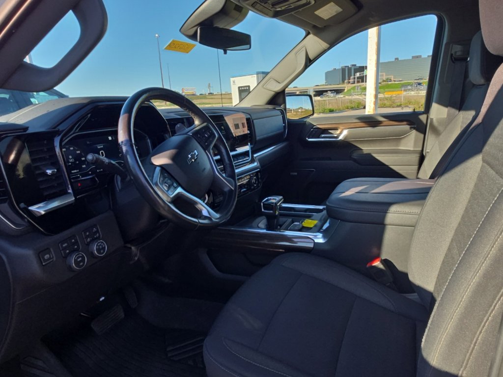 Used 2023 Chevrolet Silverado 1500 RST AWD/4WD image 12