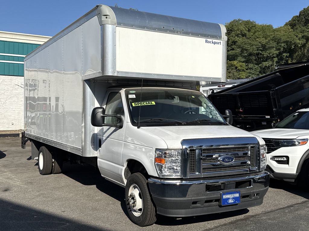 New 2024 Ford E-450 and Econoline 450 Super Duty w/ Driver's Safety Package RWD image 1