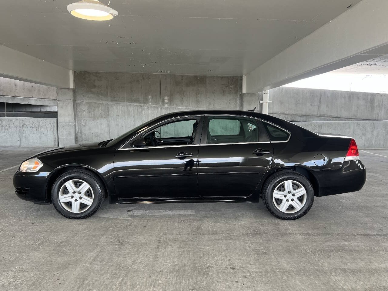 Used 2009 Chevrolet Impala LS FWD image 9