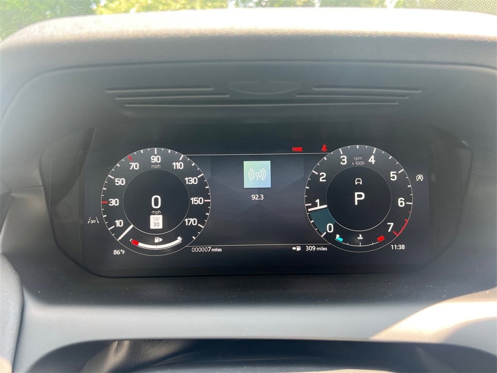 Used 2025 Land Rover Discovery Sport S AWD/4WD image 18