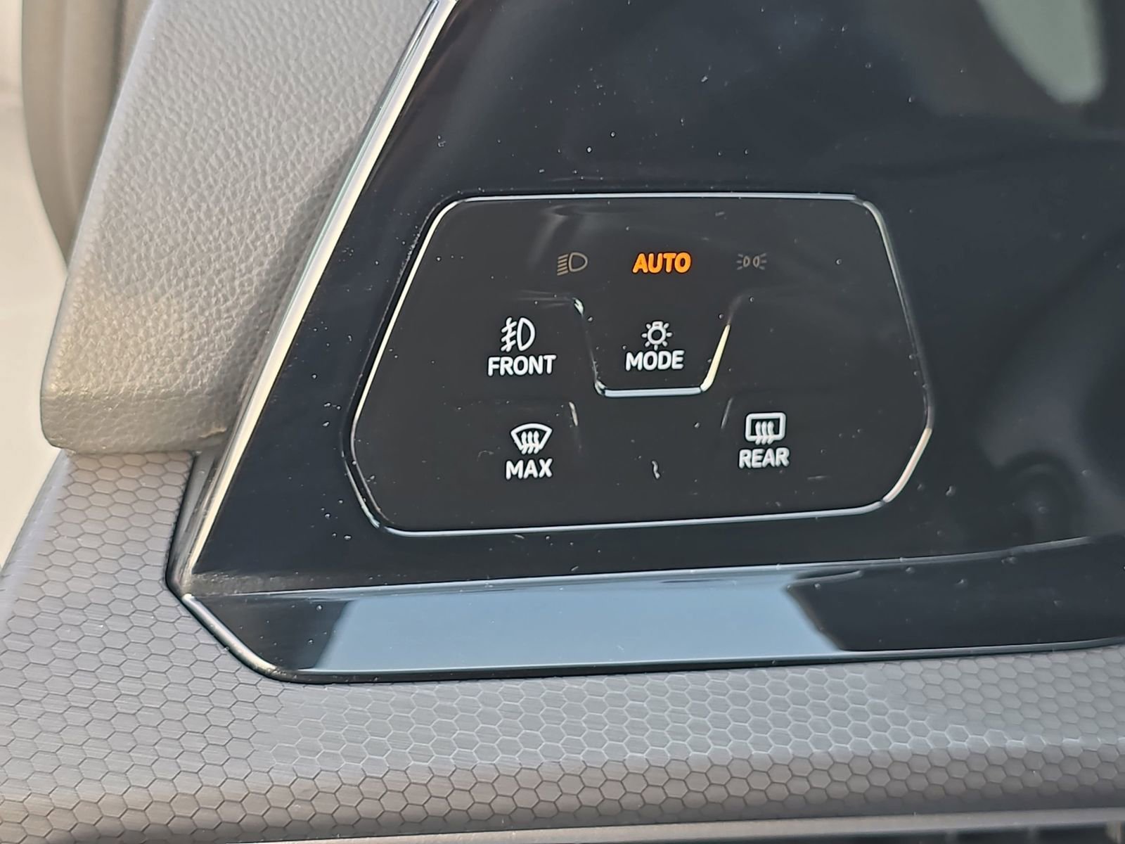 Used 2024 Volkswagen GTI Autobahn image 31